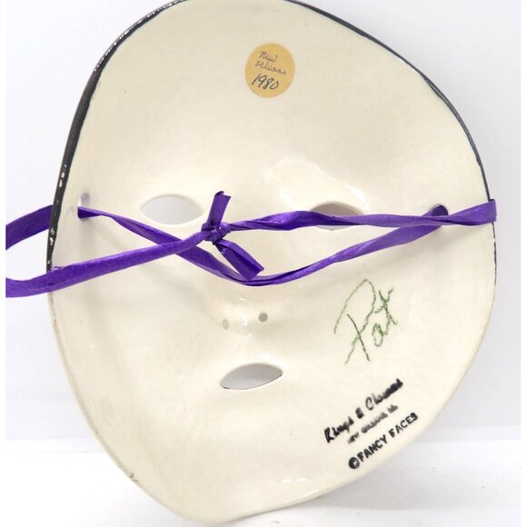 Rings & Clowns Ceramic Full Face Mardi Gras Masks set of Two preowned - Picture 5 of 8